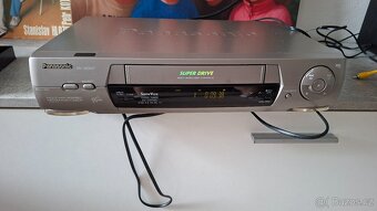 Prodám video Panasonic NV HD647 - 8
