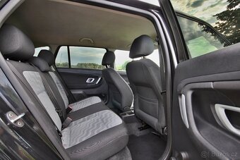 pěkná Škoda Fabia combi 1,6i 77kW - 131.584 km - po servisu - 8