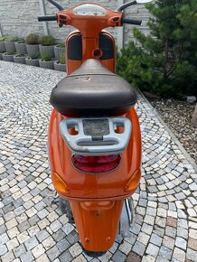 pisggio vespa et4 - 125 ccm - 12029 Km - 8