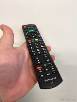 TV Panasonic VIERA 112cm úhlopříčka 46", FULL HD - 8