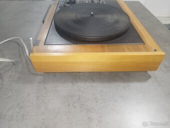 Gramofon Tesla NZC 420 - 8