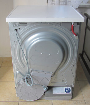 KONDENZAČNÍ SUŠIČKA PRÁDLA ELECTROLUX - 8KG - A++ - 8