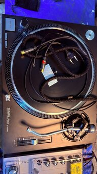 Technics 1210 MK2 - 8
