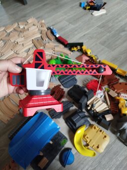 Sada dřevěných kolejí a vláčků a doplňků, zn. Playtive - 8