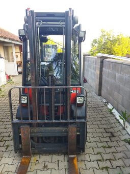 VYSOKOZDVIŽNÝ VOZÍK LINDE H 25T - 8