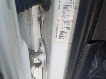 Prodám ND na Peugeot 307SW 1.6Hdi 9HZ, barva EWP, r.v.2005 - 8