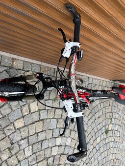 Kellys ORC - carbon celoodpružené MTB - 8
