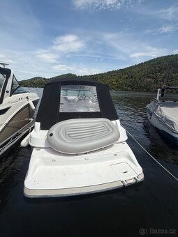 Fourwinns 285 top stav záruka Zimní cena - 8