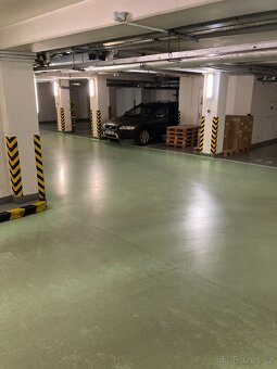 Pronajem garazoveho stani Praha 8 - 8