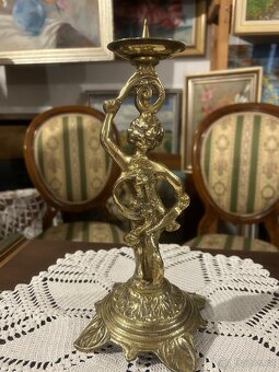 Luxusní starožitný mosazný svícen s andílkem - 8