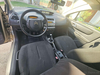 Citroen C4 1.4I 16V - 8