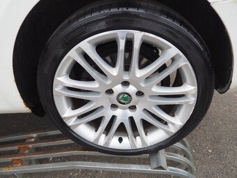 2012 Škoda Superb 2.0 TDI, 125 kW - 8