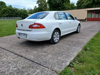 Škoda Superb rok 2012 2.0 TDI 103kw - 8