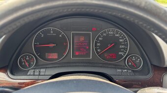 Prodám Audi A4 b6 2,5 tdi 132 kw Quattro - 8