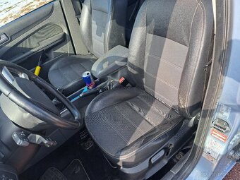 Ford Focus 2.0i Mk2 107kw - 8