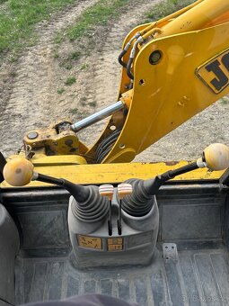 JCB 2DX, 2CX - 8