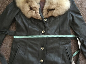Kožený dámský kabát s pravým liščím límcem - 8