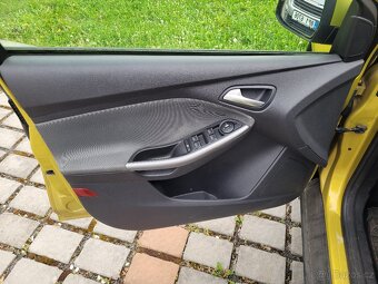 Focus kombi 2011 1.6 ecoboost 110kw na opravu - 8