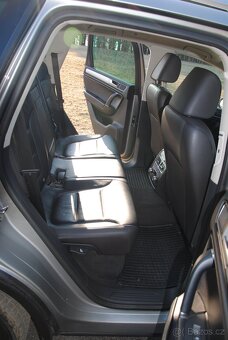 VW TOUAREG 3.0 TDI V6 - 4X4 193 KW TAŽNÉ - 8