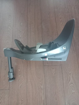 Základna Cybex Base T a autosedačka Cybex Cloud Z i-Size - 8
