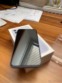 iPhone 11 64GB - 8