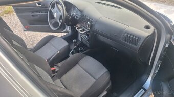VW GOLF 4 - 8