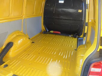 VW Transporter 2.0TDi, r.v.2019, 1Majitel - 8