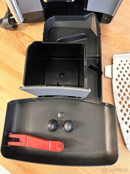 Kávovar Philips EP2224/40 Automaticky kavovar 2200 - 8