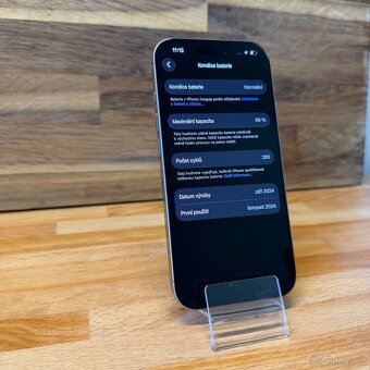 IPhone 16 Pro 128GB, pouštní Titan, 96% baterie (záruka) - 8