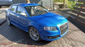 Audi rs 4 1:18  výměna - 8