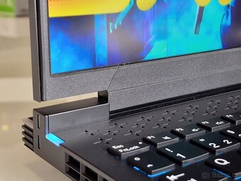 Herní notebook ERAZER | 16" QHD+ 165Hz | i7-12700H | DDR5 - 8
