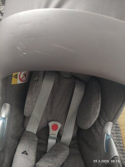 Autosedačka Cybex Aton se základnou - 8