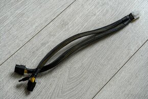 M.2 NVMe GPU adaptér - 8