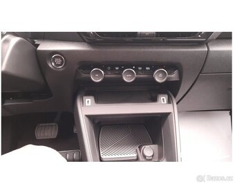 Citroën eC4 X 136ps Shine Nav AL PDC Kam HuD Záruka DPH 5/23 - 8