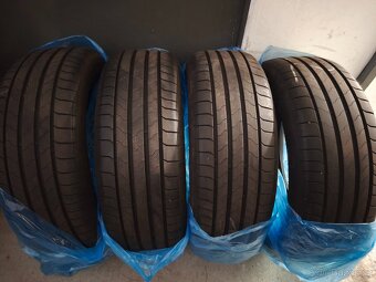 Bridgestone 225/50r19 - 8