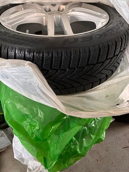 Hyundai Kona - 8