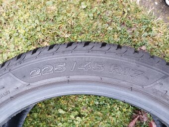 Zimní pneu Sava Eskimo hp 2, 225/45/17 4x8mm - 8