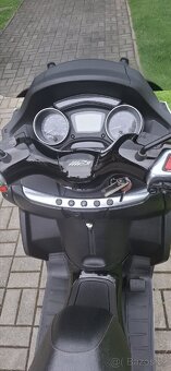 Piaggio MP3 300 ie ABS - 8
