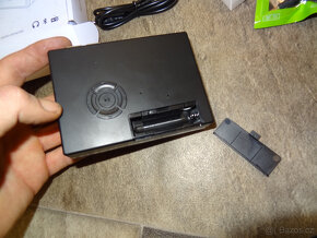 Walkman kazetovy magnetof prehravac na kazety FM radio Bluet - 8