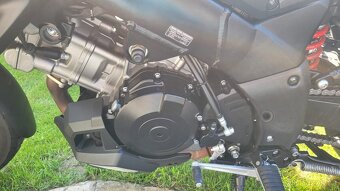 Suzuki DL1000 V-Strom - 8