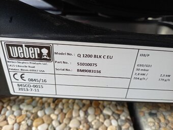 Gril Weber Q1200 vč. podstavce, bomb a grilovacího náčiní - 8