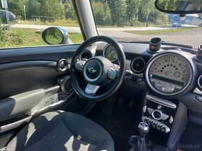 Mini Cooper, PANORAMA,MAX VÝBAVA,SERVISKA - 8