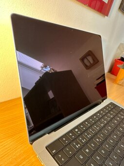 MacBook Pro 14'' 2021 / M1 Pro / 16GB / 512GB SSD - 8