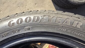 Celoroční pneu 235/50/18 Goodyear - 8