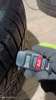 Zimní pneumatiky 215/65r16 - 8