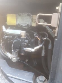 New Holland Kobelco E150BSR-2 - 8
