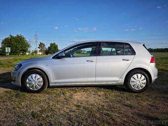 VW Golf MK7,1.6TDI 81KW,hatchback,5dvéř,2015,167xxxkm,tažné - 8