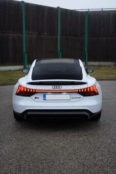 Audi E-tron GT RS - 8