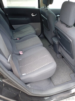 Renault Grand Scenic 1.6 16v 82kW - 8