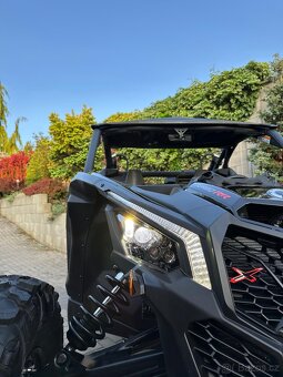 CAN-AM MAVERICK X3 Turbo RS - 8